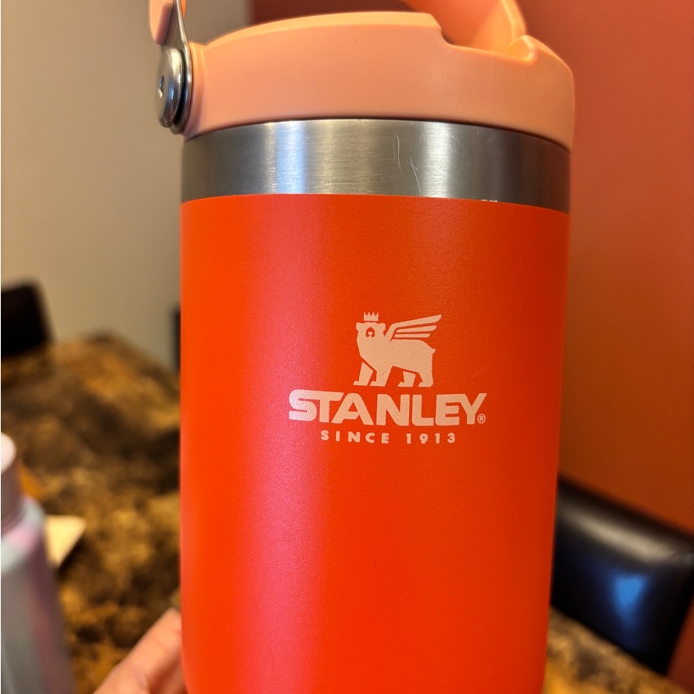 Stanley IceFlow Flip Straw 30oz Tumbler - Tigerlily (Orange)